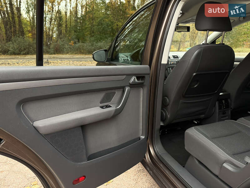 Минивэн Volkswagen Touran 2012 в Бердичеве