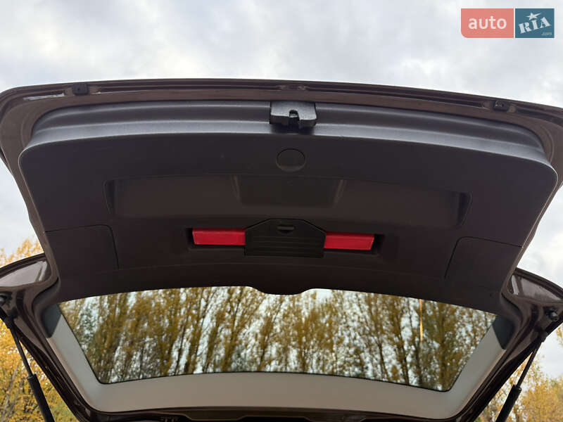 Минивэн Volkswagen Touran 2012 в Бердичеве