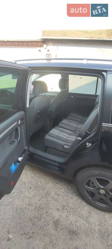 Минивэн Volkswagen Touran 2013 в Харькове