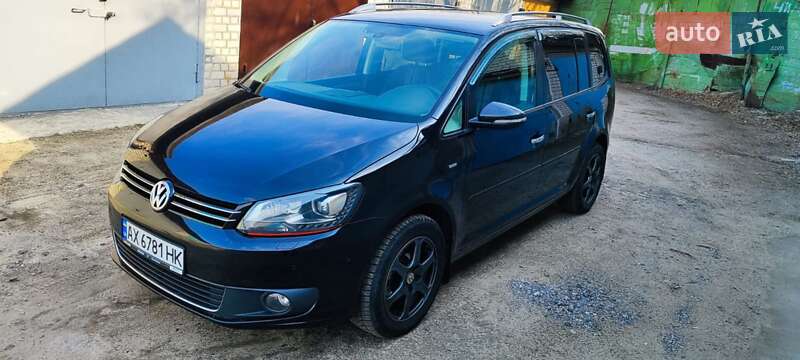 Минивэн Volkswagen Touran 2013 в Харькове
