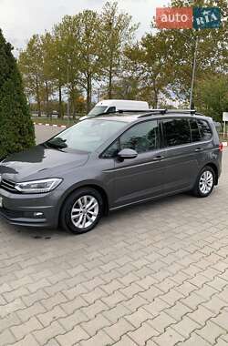 Микровэн Volkswagen Touran 2018 в Николаеве