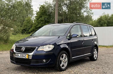 Минивэн Volkswagen Touran 2007 в Ивано-Франковске