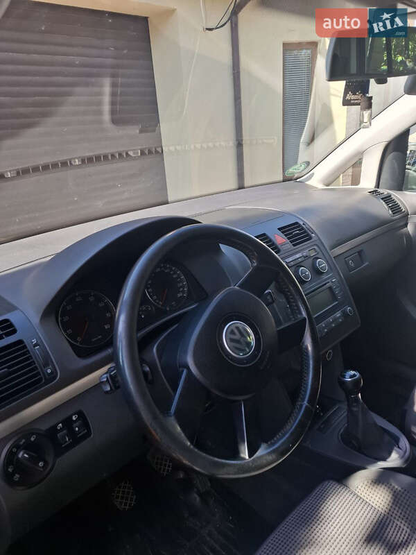 Volkswagen Touran 2003 Volkswagen Touran 2003