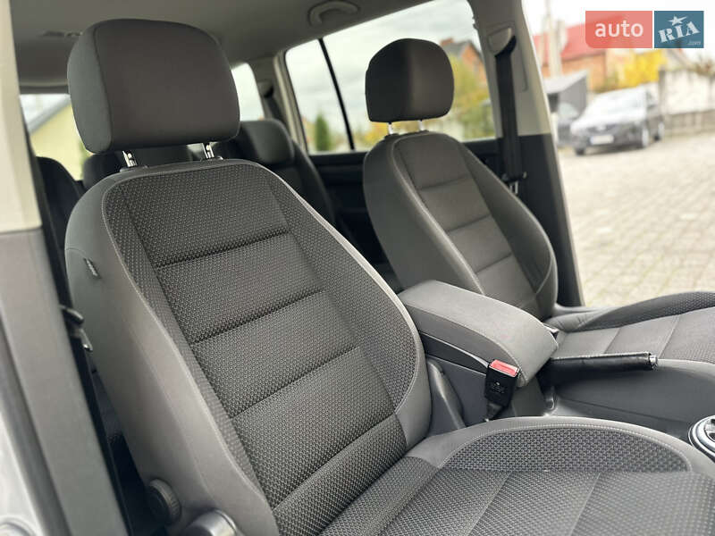 Минивэн Volkswagen Touran 2013 в Дрогобыче