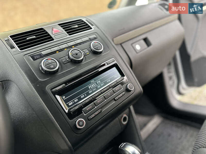 Минивэн Volkswagen Touran 2013 в Дрогобыче