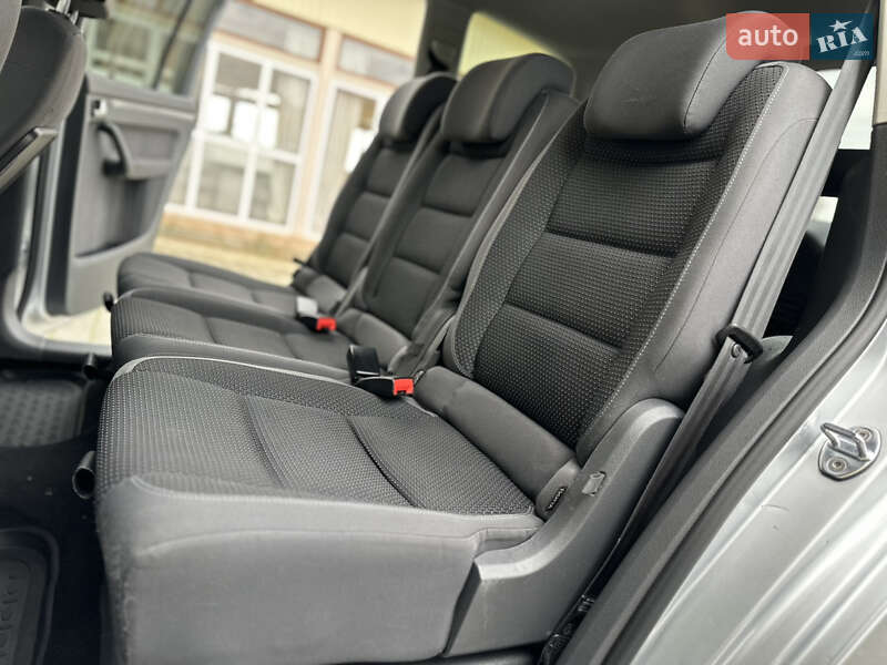 Минивэн Volkswagen Touran 2013 в Дрогобыче