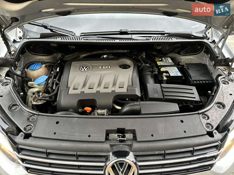 Минивэн Volkswagen Touran 2013 в Дрогобыче