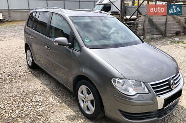 Минивэн Volkswagen Touran 2008 в Луцке
