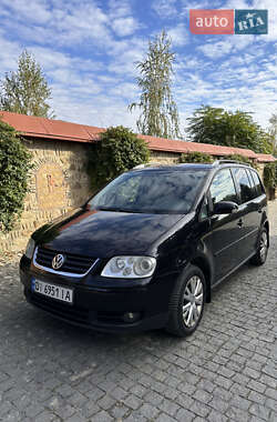 Минивэн Volkswagen Touran 2006 в Черновцах