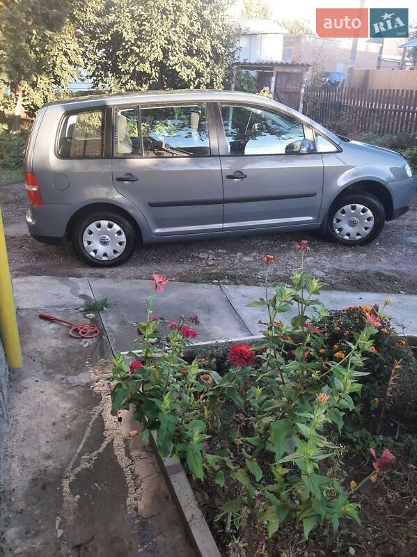 Volkswagen Touran 2004 Volkswagen Touran 2004