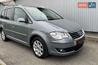 Мінівен Volkswagen Touran 2008 в Києві