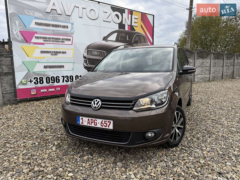 Минивэн Volkswagen Touran 2011 в Коломые