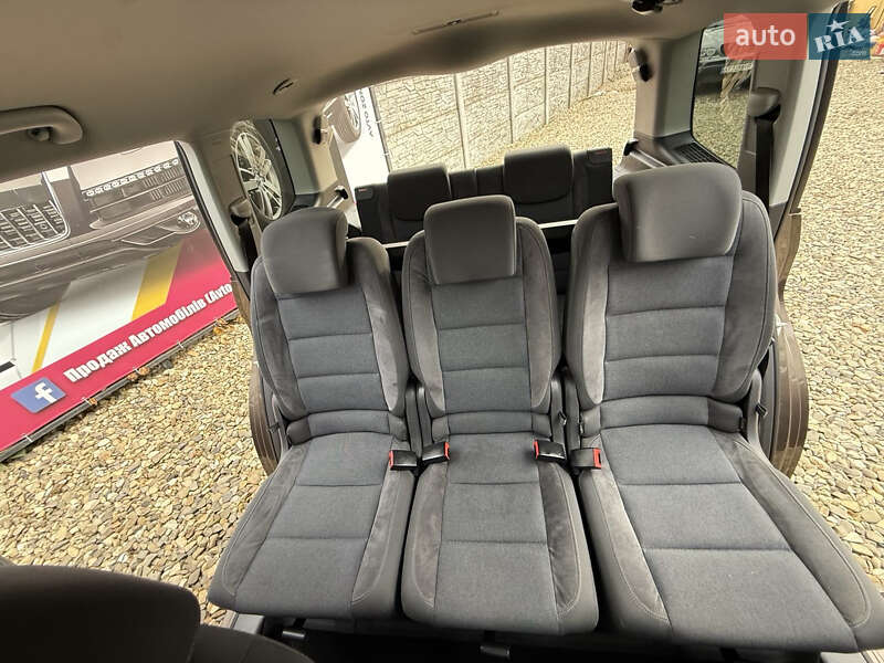 Минивэн Volkswagen Touran 2011 в Коломые