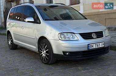 Минивэн Volkswagen Touran 2006 в Одессе