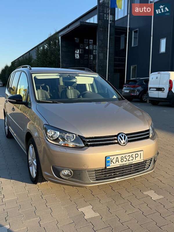 Volkswagen Touran 2012 Volkswagen Touran 2012