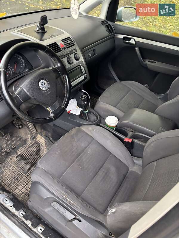 Минивэн Volkswagen Touran 2008 в Львове