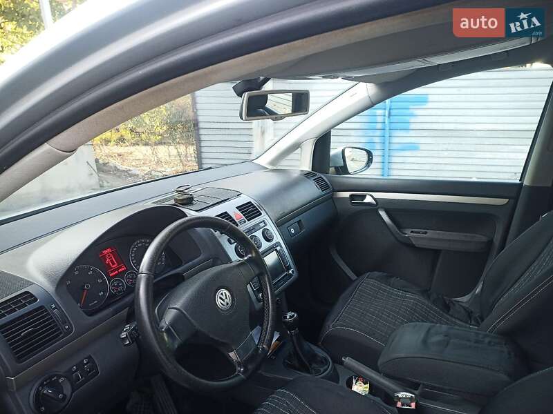 Минивэн Volkswagen Touran 2010 в Черновцах фото 11 Минивэн Volkswagen Touran 2010 в Черновцах