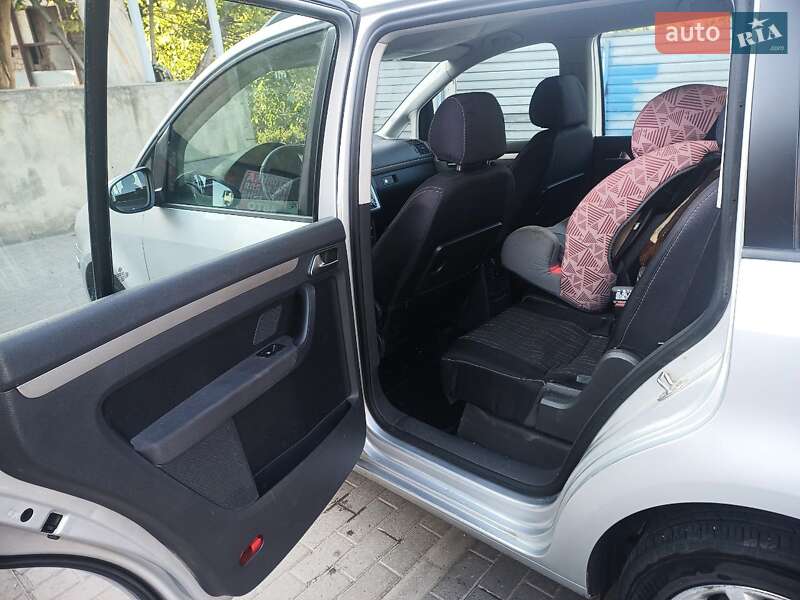 Минивэн Volkswagen Touran 2010 в Черновцах фото 21 Минивэн Volkswagen Touran 2010 в Черновцах