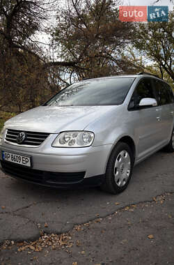 Минивэн Volkswagen Touran 2006 в Запорожье
