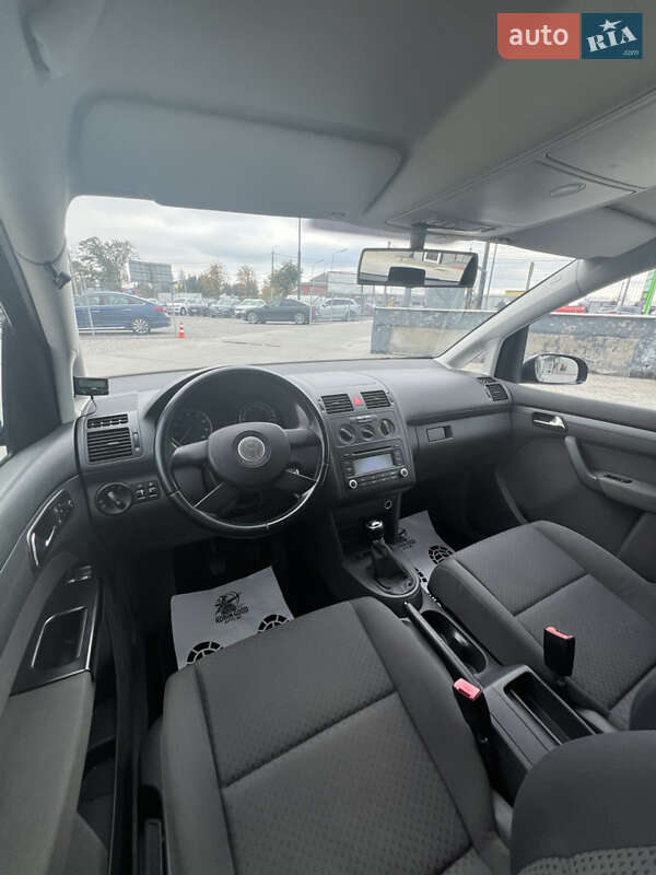 Минивэн Volkswagen Touran 2006 в Белой Церкви фото 13 Минивэн Volkswagen Touran 2006 в Белой Церкви