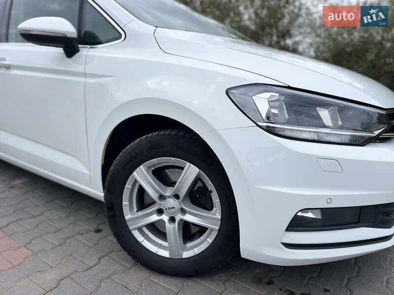 Микровэн Volkswagen Touran 2018 в Луцке