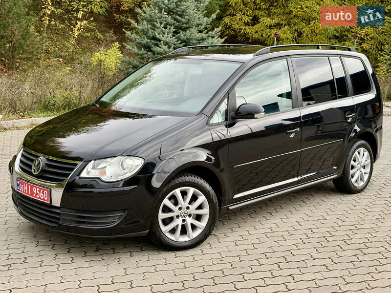 Минивэн Volkswagen Touran 2008 в Могилев-Подольске фото 4 Минивэн Volkswagen Touran 2008 в Могилев-Подольске