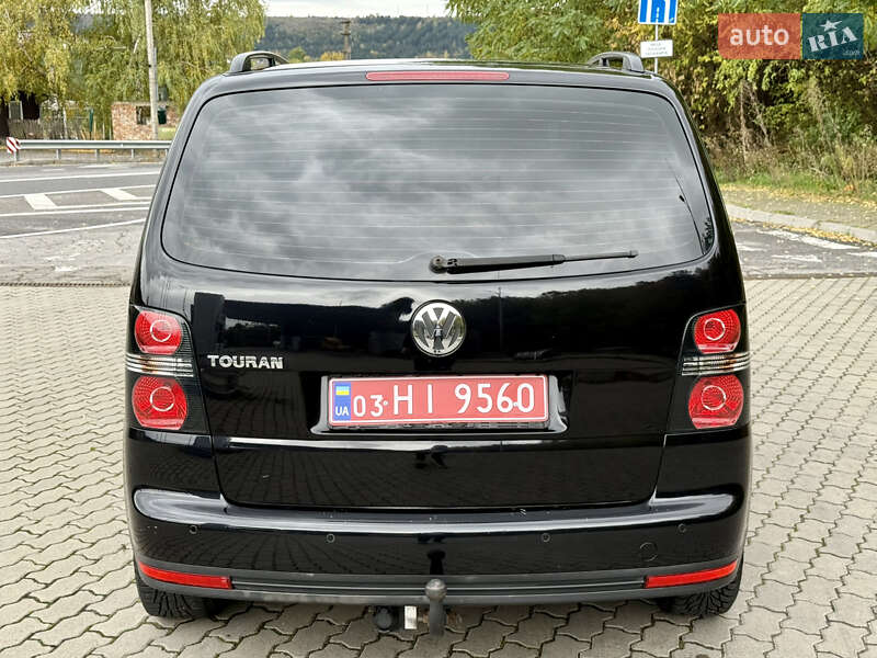 Минивэн Volkswagen Touran 2008 в Могилев-Подольске фото 14 Минивэн Volkswagen Touran 2008 в Могилев-Подольске