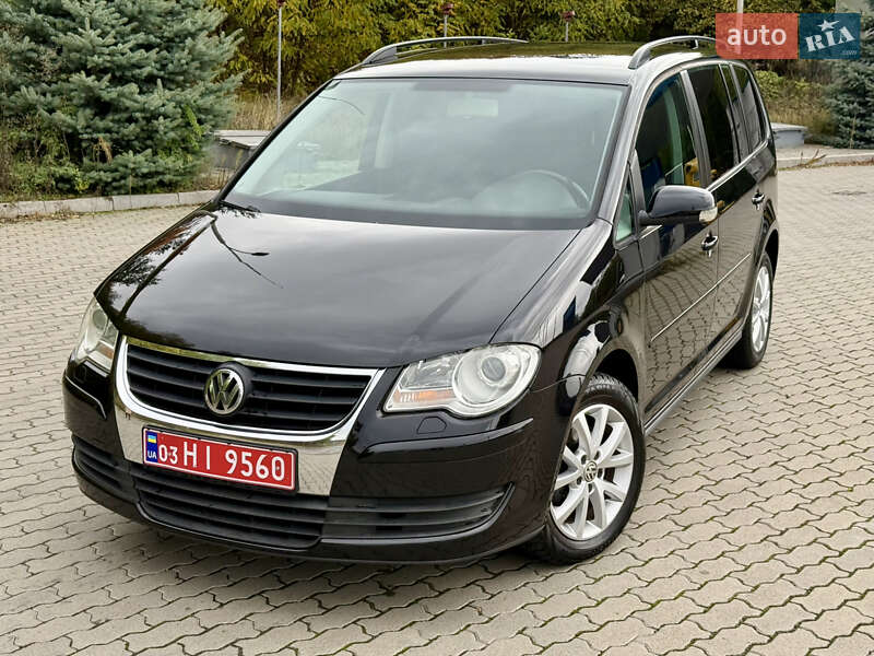 Минивэн Volkswagen Touran 2008 в Могилев-Подольске фото 16 Минивэн Volkswagen Touran 2008 в Могилев-Подольске