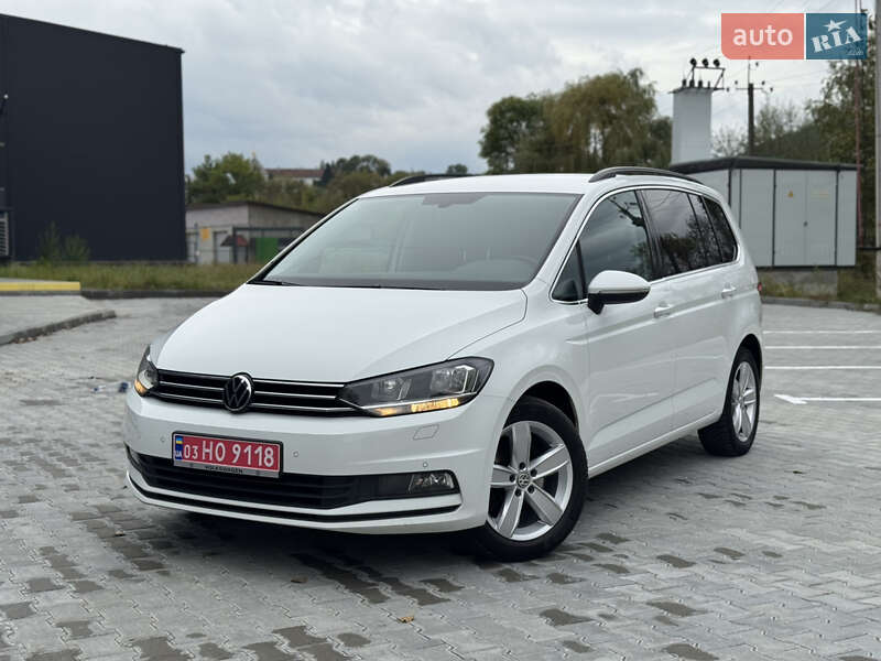 Микровэн Volkswagen Touran 2021 в 