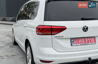 Микровэн Volkswagen Touran 2021 в 