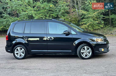 Минивэн Volkswagen Touran 2012 в 