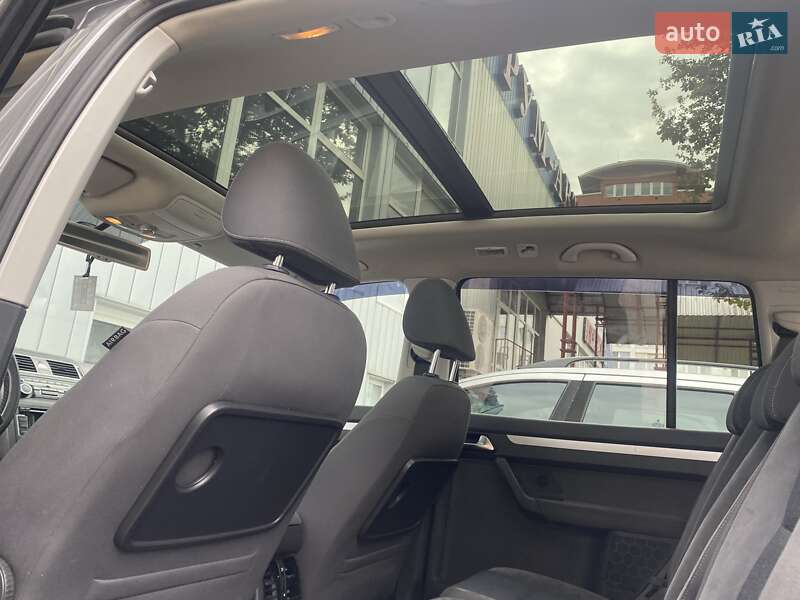 Минивэн Volkswagen Touran 2011 в Черновцах фото 34 Минивэн Volkswagen Touran 2011 в Черновцах