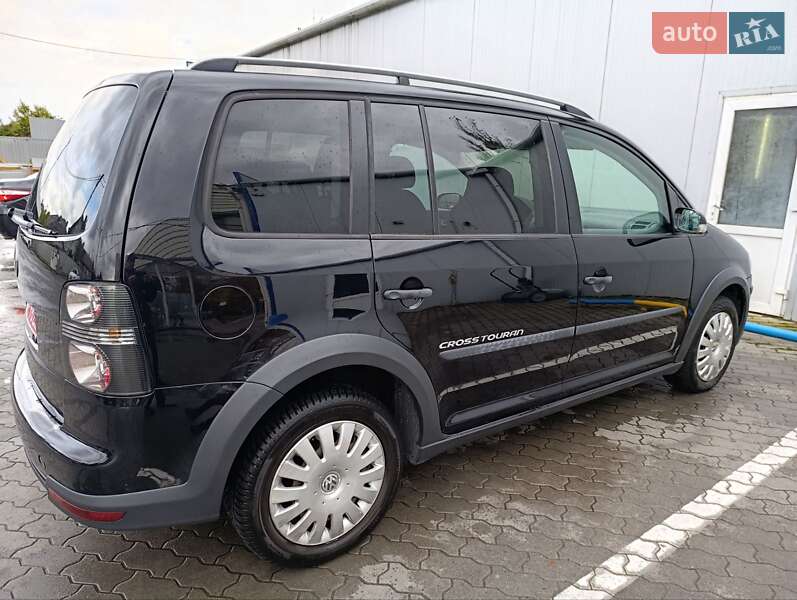 Минивэн Volkswagen Touran 2008 в Луцке фото 5 Минивэн Volkswagen Touran 2008 в Луцке