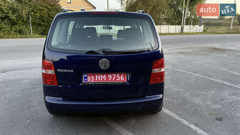 Минивэн Volkswagen Touran 2006 в Шепетовке