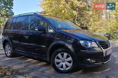 Минивэн Volkswagen Touran 2008 в 