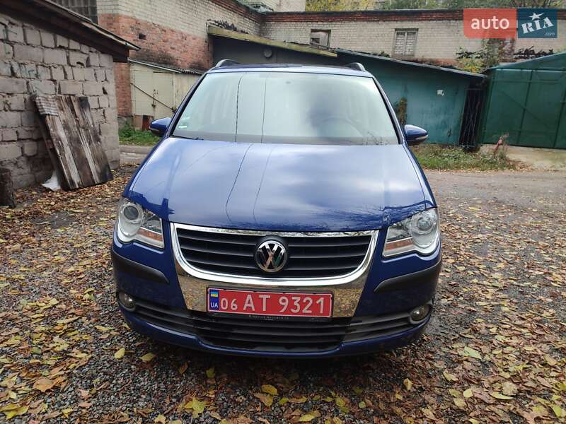 Минивэн Volkswagen Touran 2010 в Житомире фото 5 Минивэн Volkswagen Touran 2010 в Житомире