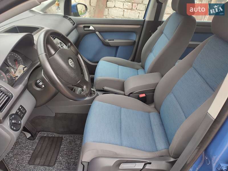 Минивэн Volkswagen Touran 2010 в Житомире фото 15 Минивэн Volkswagen Touran 2010 в Житомире