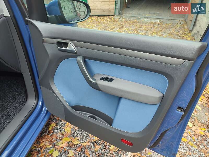 Минивэн Volkswagen Touran 2010 в Житомире фото 19 Минивэн Volkswagen Touran 2010 в Житомире