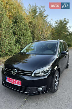 Минивэн Volkswagen Touran 2012 в 