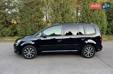 Минивэн Volkswagen Touran 2012 в 