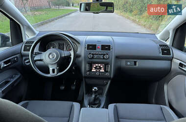 Минивэн Volkswagen Touran 2012 в 