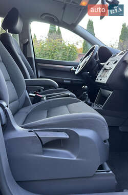 Минивэн Volkswagen Touran 2012 в 