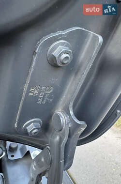 Минивэн Volkswagen Touran 2012 в 