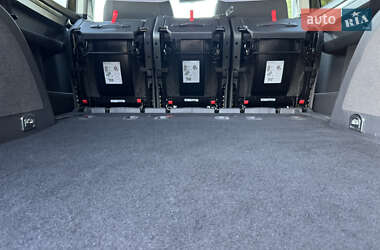 Минивэн Volkswagen Touran 2012 в 