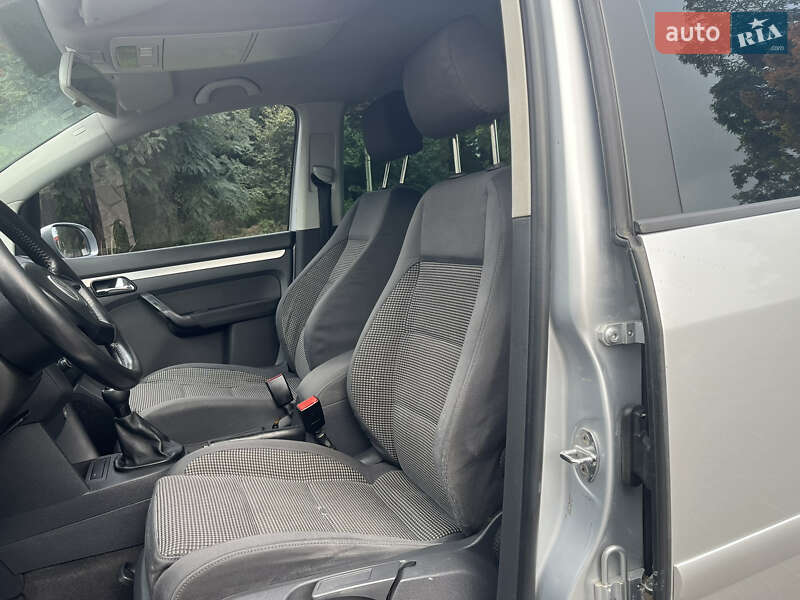 Минивэн Volkswagen Touran 2003 в Львове