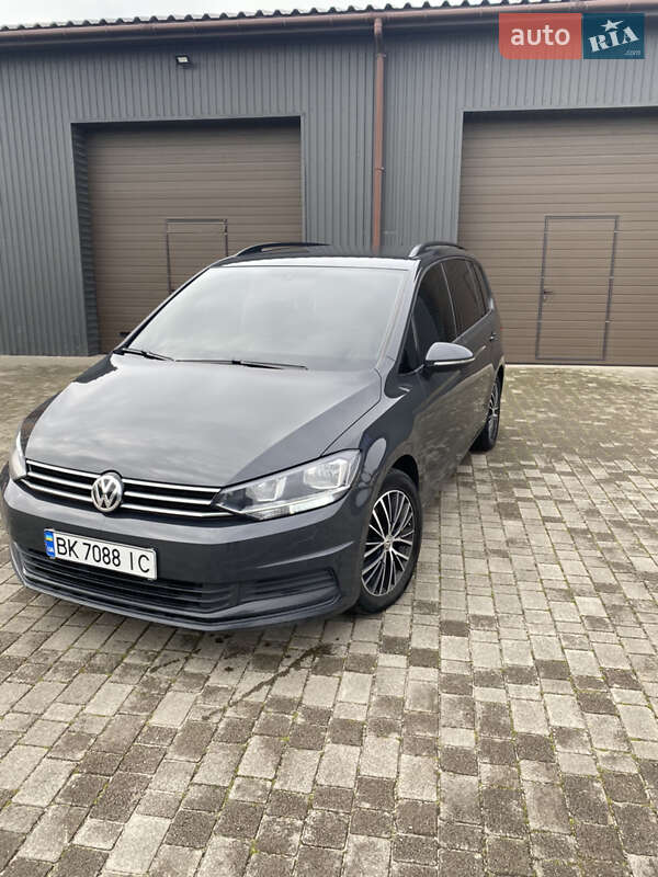 Volkswagen Touran 2017