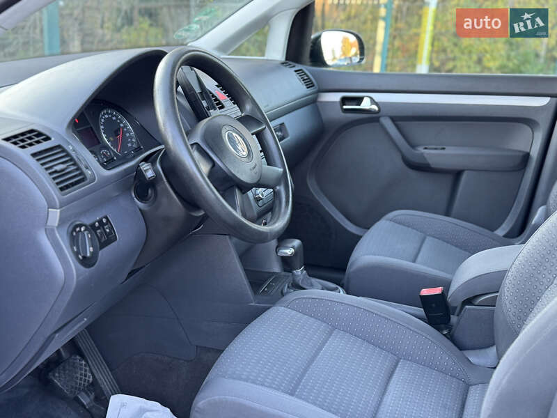 Мінівен Volkswagen Touran 2006 в Дрогобичі