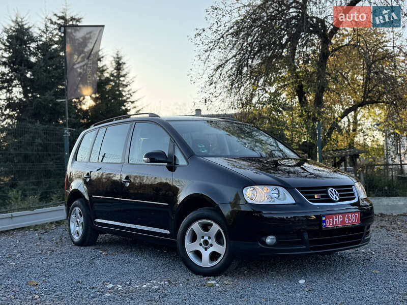 Мінівен Volkswagen Touran 2006 в Дрогобичі