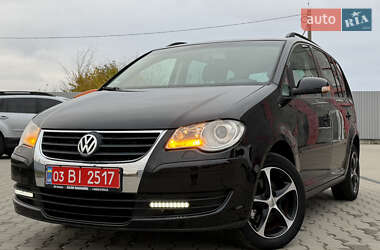 Минивэн Volkswagen Touran 2007 в Лубнах