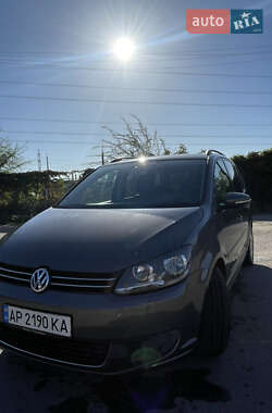 Минивэн Volkswagen Touran 2011 в Запорожье